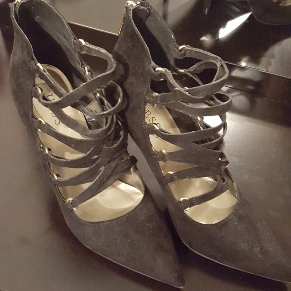 Ladies pumps